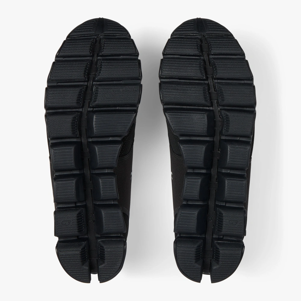ON Running Cloud Waterproof: Gozdni tekaški čevlji za moške, ki te popeljejo v luno! Outlet Schweiz.